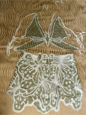 Embroidered Butterfly Lace Two-Piece Set in Green and White S/M